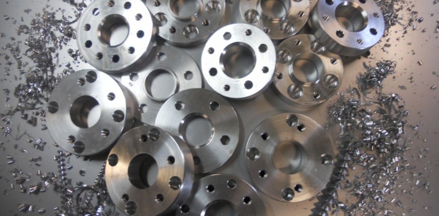 Entretoises ou élargisseur sur mesure terminées